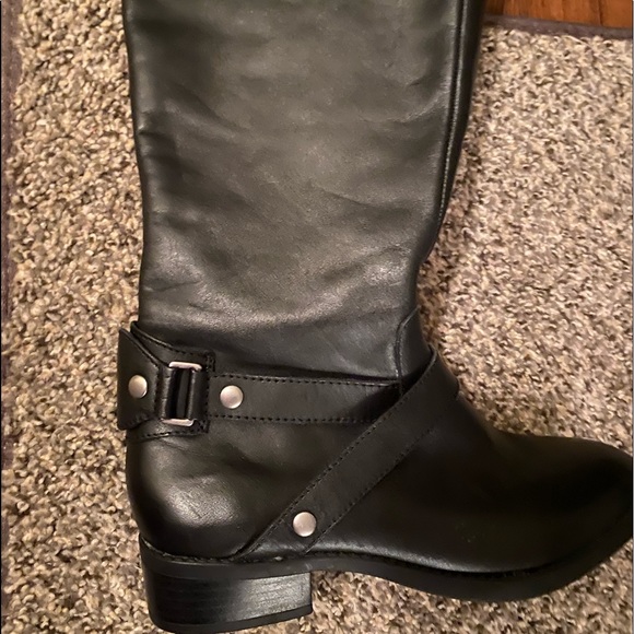 Liz Claiborne Black Leather Renea Riding Boots Size 7 - Picture 5 of 11